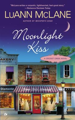 Moonlight Kiss