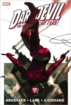 Daredevil by Ed Brubaker & Michael Lark - Volume 1